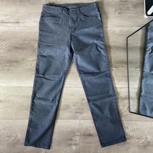 Lululemon men’s ABC slim pant